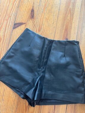 Zara Black High-Waist Faux Leather Shorts